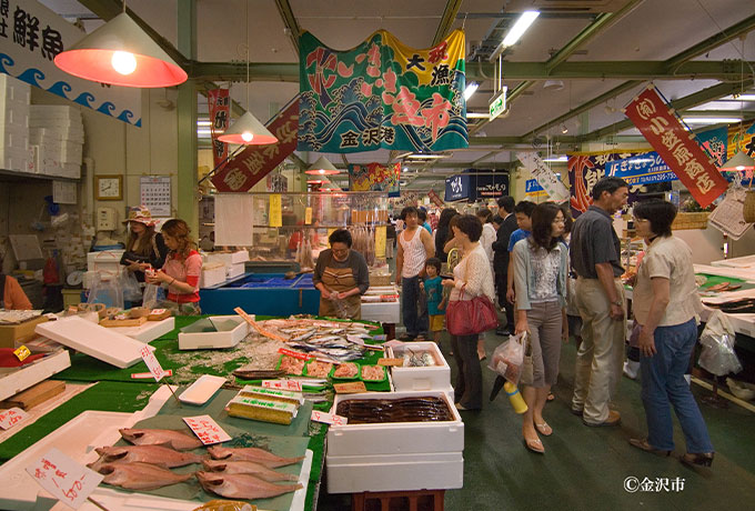 金沢港いきいき魚市