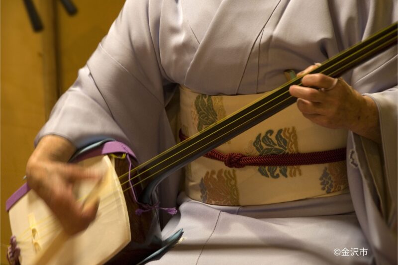 金沢芸妓による「雪見のうたげ」が開催されます。